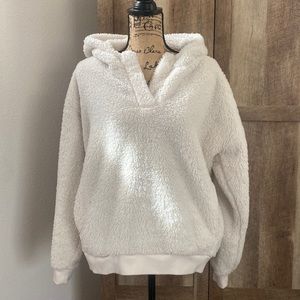 Fuzzy pullover